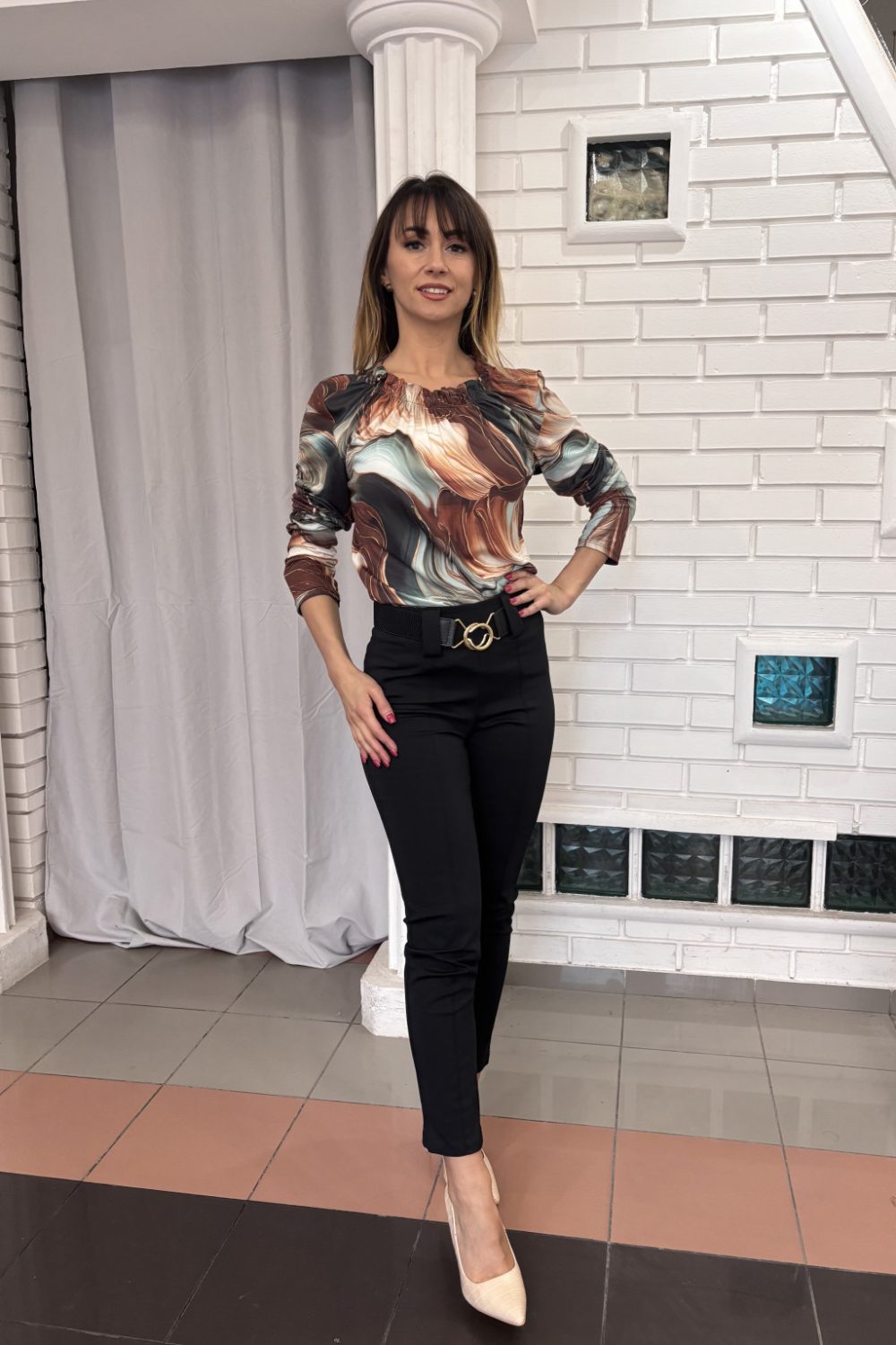 Noir Essence magas derekú nadrág – fekete