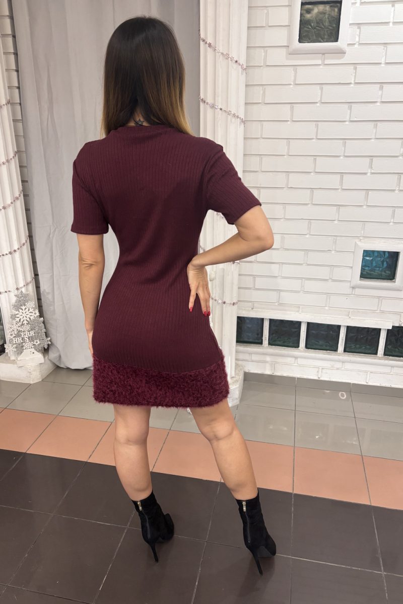 Chloe szegélydíszes kötött ruha – bordó