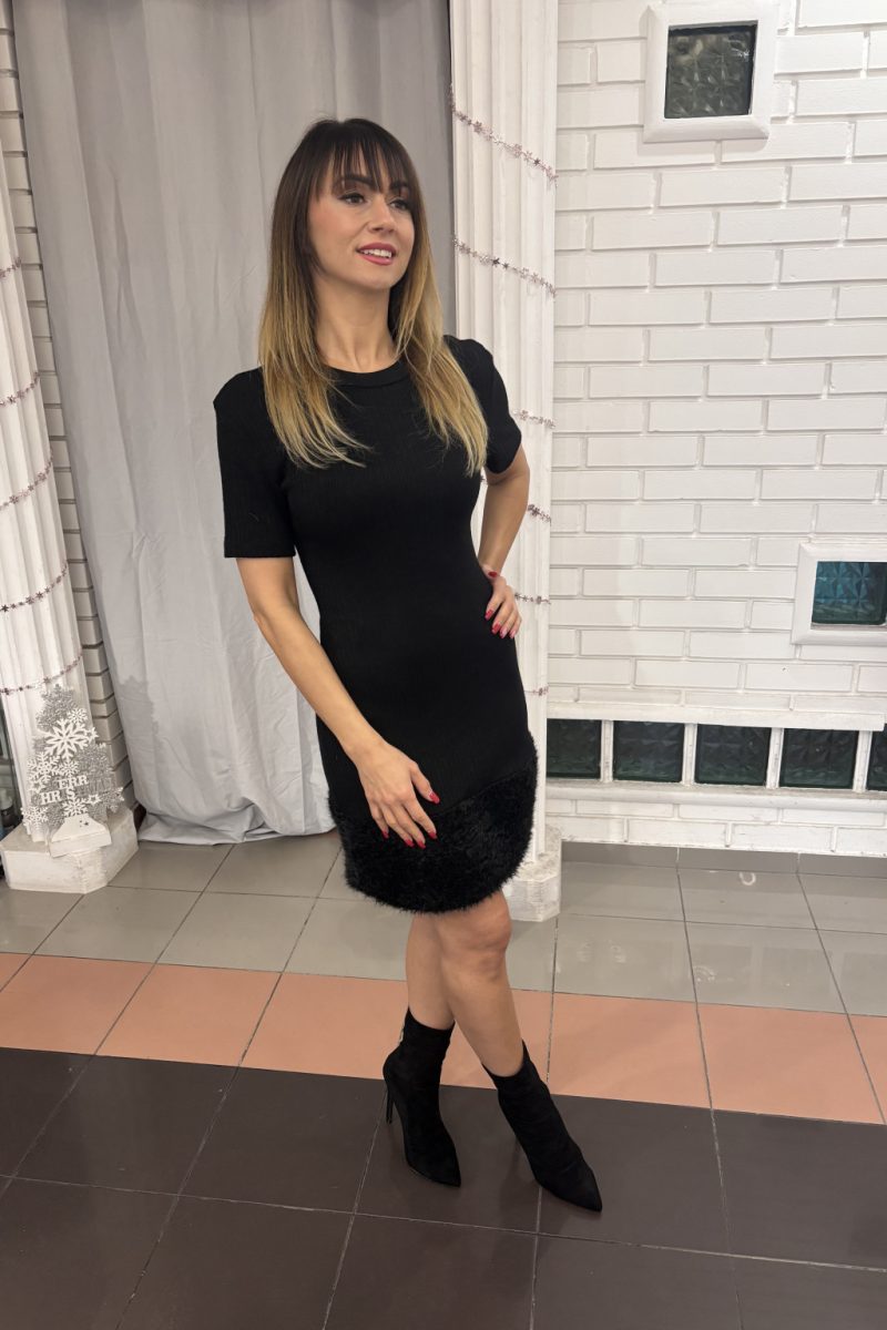 Chloe szegélydíszes kötött ruha – fekete